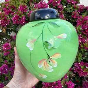 Fenton Chameleon Green Ginger Jar